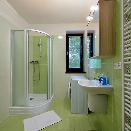 Short By Ambiente Hotell
