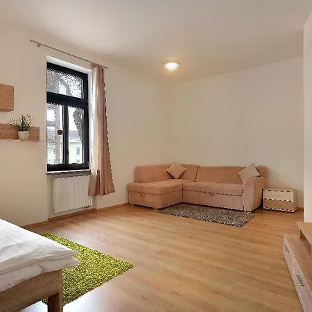 Short By Ambiente Hotell 3*