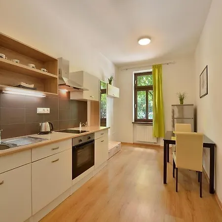 Short By Ambiente Szálloda 3*